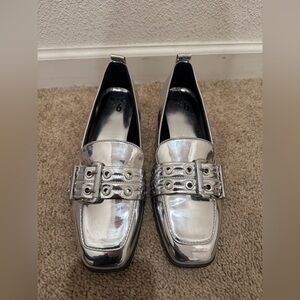 “New” Mix#6 Silver Loafers size9
